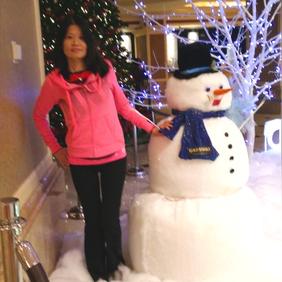 Greetings 🙋🏻‍♀️ - Picture 1 of 1